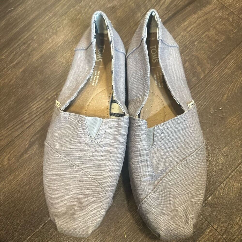 Tom’s gray slip on minimalist basics normcore size 10 shoes